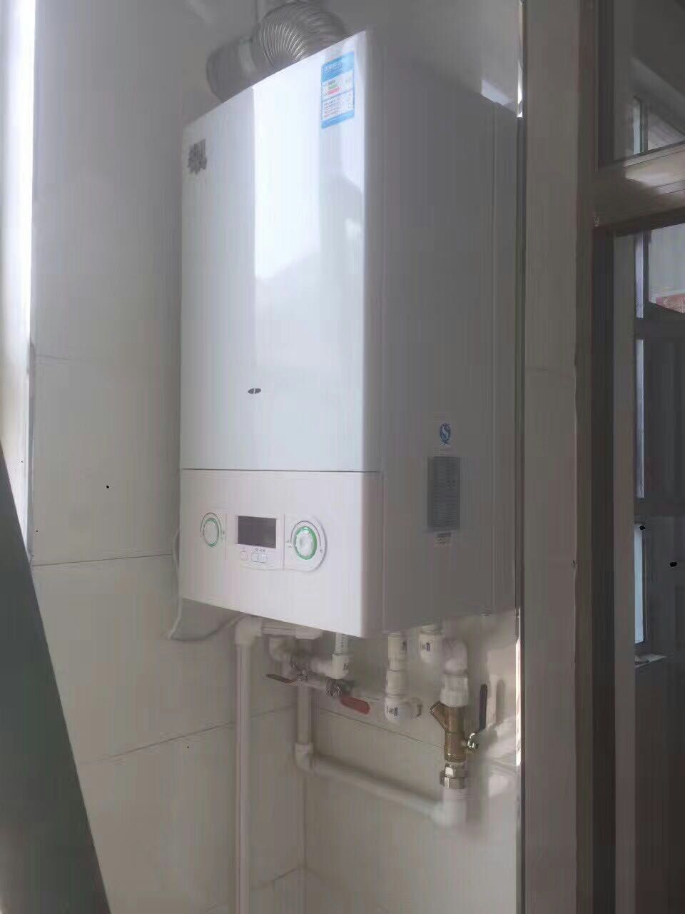 冷凝低氮壁掛爐的水壓高會怎么樣？