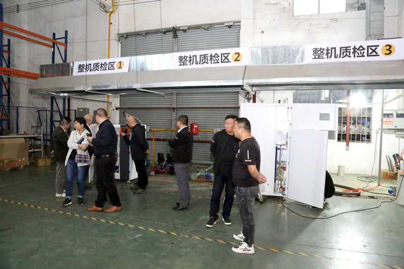 熱烈歡迎河南舒適家行業(yè)聯(lián)盟領(lǐng)導蒞臨廣東瑞馬參觀指導 熱烈歡迎河南舒適家行業(yè)聯(lián)盟領(lǐng)導蒞臨廣東瑞馬參觀指導